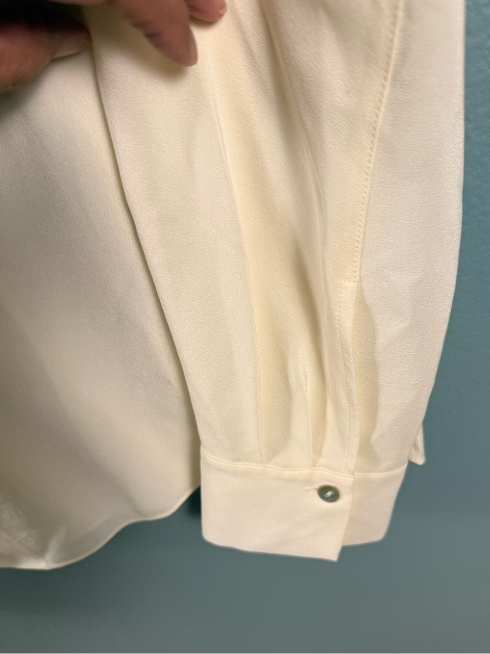 Vince 100% Silk Crepe de Chine Shirt Off white in Medium - Picture 5 of 12